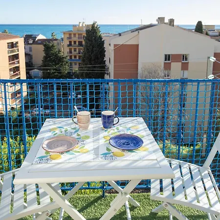 Concordia - Agreable Deux Pieces - Garavan - Vue * Мантон